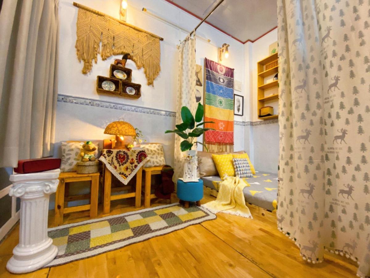Maneki Neko Homestay - Nha Rieng Binh Yen, Am Cung Хошимин Экстерьер фото